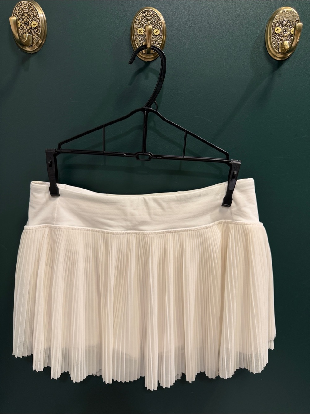 lululemon athletica Cream Pleated Mini Skort